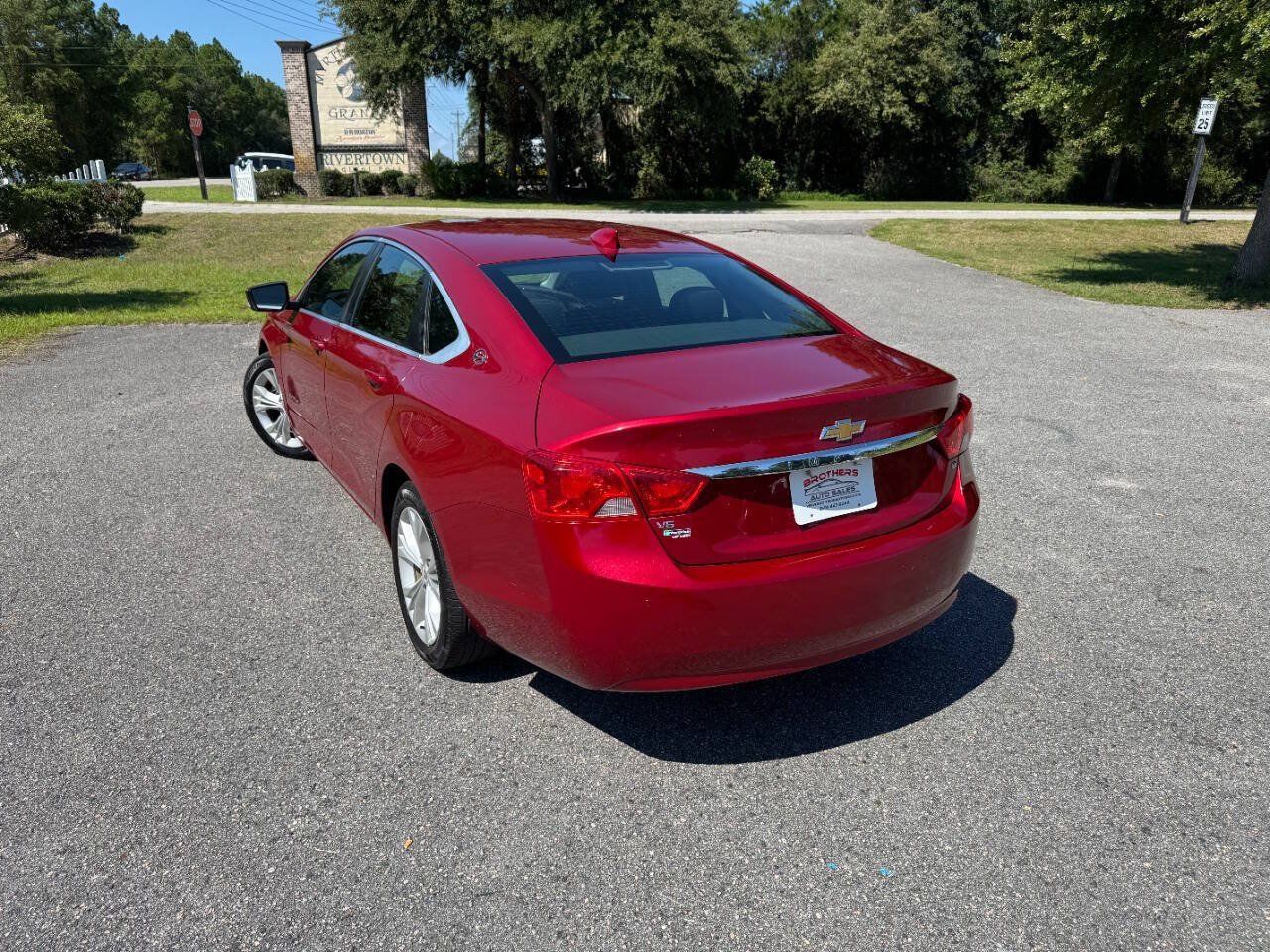Used 2015 Chevrolet Impala LT w/ Convenience Package FWD image 5