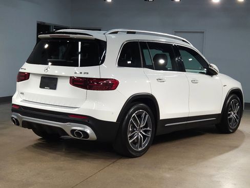 Used 2025 Mercedes-Benz GLB 35 AMG 4MATIC image 7
