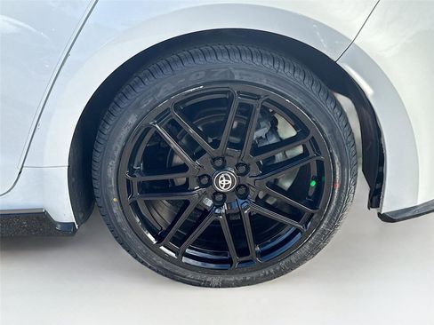 Used 2021 Toyota Corolla SE image 29