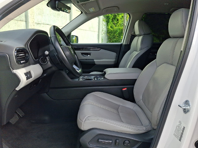 Used 2025 Honda Pilot EX-L image 14