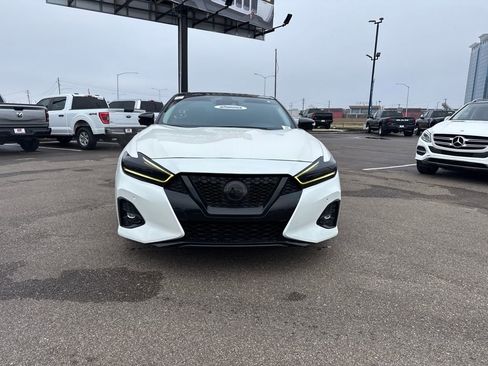 Used 2023 Nissan Maxima Platinum w/ Sport Mat Group image 9