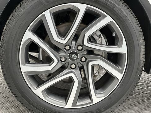 Used 2018 Land Rover Discovery HSE Luxury AWD/4WD image 10