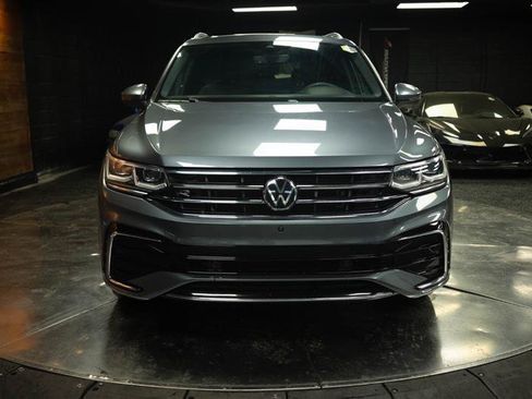 Used 2022 Volkswagen Tiguan SEL R-Line AWD/4WD image 3