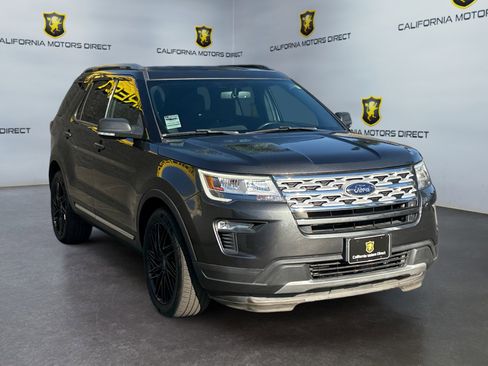 Used 2019 Ford Explorer XLT w/ Equipment Group 201A image 7