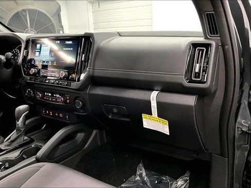 New 2027 Nissan Frontier SV w/ SV Convenience Package AWD/4WD image 38