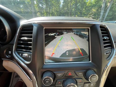 Used 2014 Jeep Grand Cherokee Limited AWD/4WD image 29