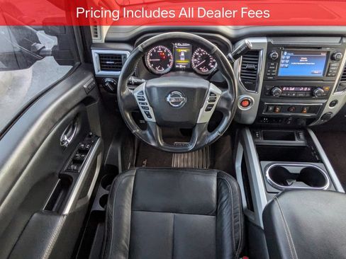 Used 2017 Nissan Titan SL w/ SL Towing Convenience Package RWD image 16