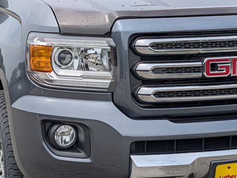 Used 2015 GMC Canyon SLE w/ All-Terrain Package AWD/4WD image 9