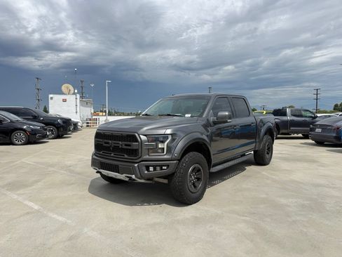 Used 2017 Ford F150 Raptor w/ Equipment Group 802A Luxury AWD/4WD image 1