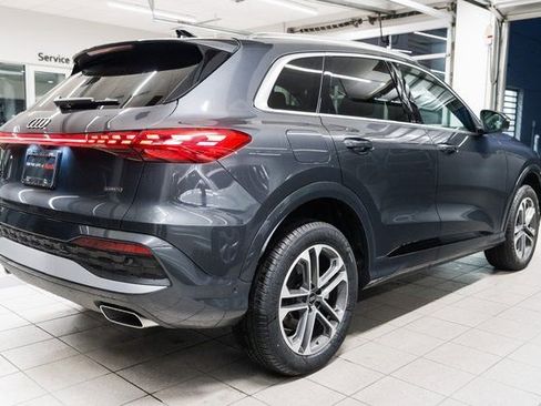 Used 2025 Audi Q5 Premium image 6