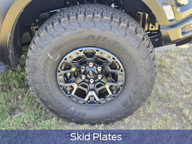 New 2026 Ford F150 Raptor w/ Equipment Group 803A Raptor R AWD/4WD image 17