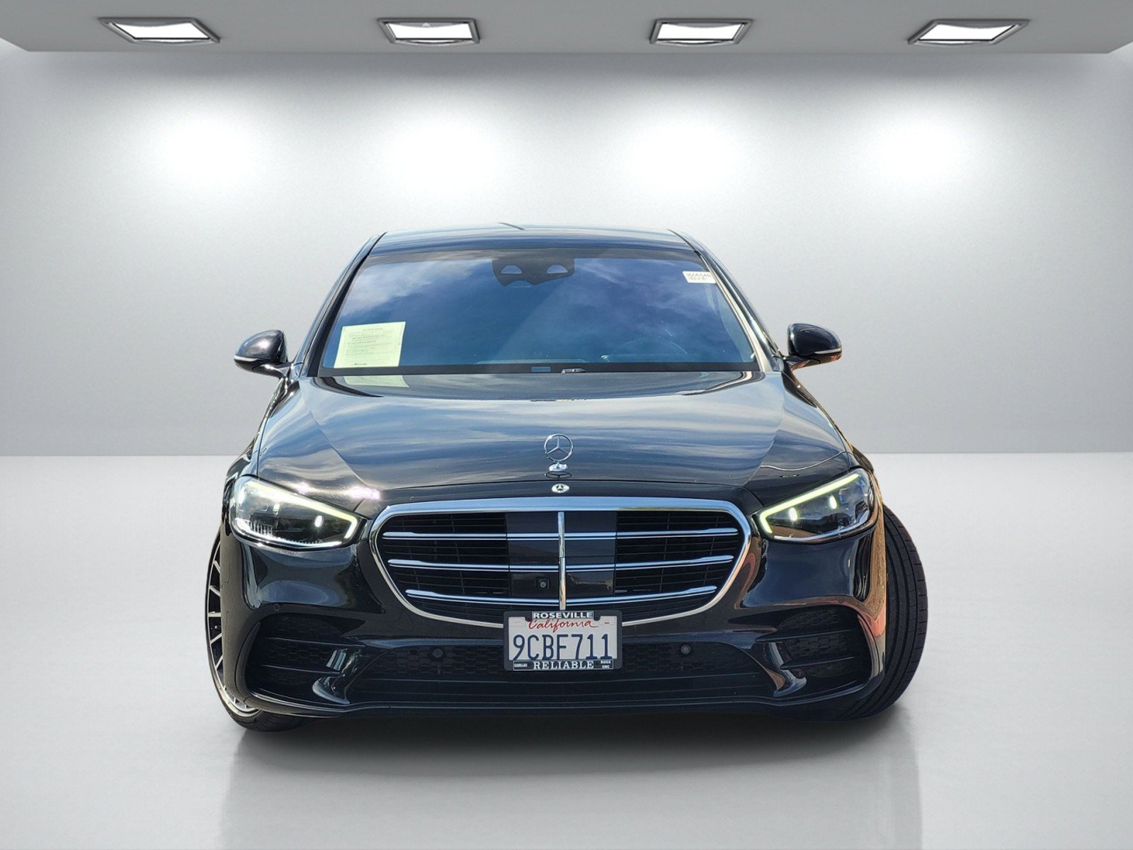 Used 2022 Mercedes-Benz S 580 4MATIC Sedan image 2
