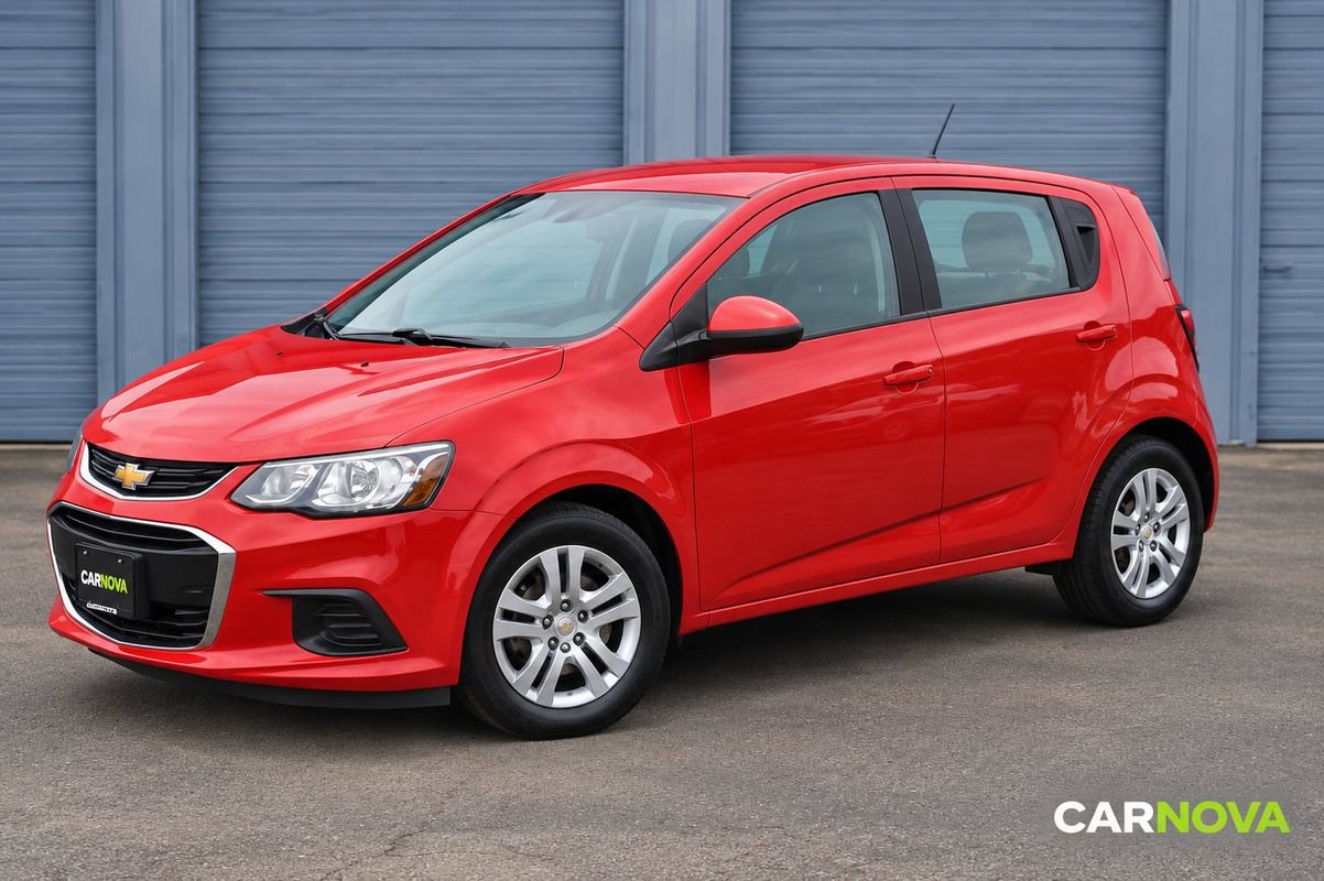 Used 2020 Chevrolet Sonic LT FWD image 1