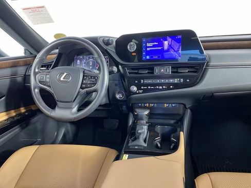 Used 2023 Lexus ES 350 350 w/ Premium Package image 14
