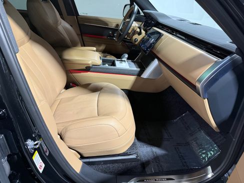 Used 2025 Land Rover Range Rover Long Wheelbase SE image 67
