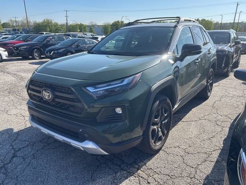 Used 2024 Toyota RAV4 Adventure w/ Convenience Package AWD/4WD image 5