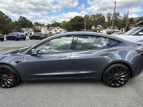 Used 2022 Tesla Model 3 Performance AWD/4WD image 2