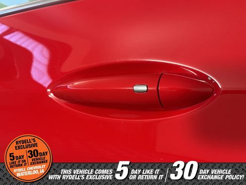 Used 2018 Chevrolet Cruze LT w/ Convenience Package image 13