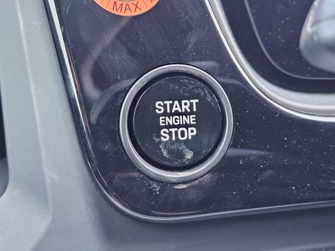 Certified 2024 Porsche Cayenne S image 21