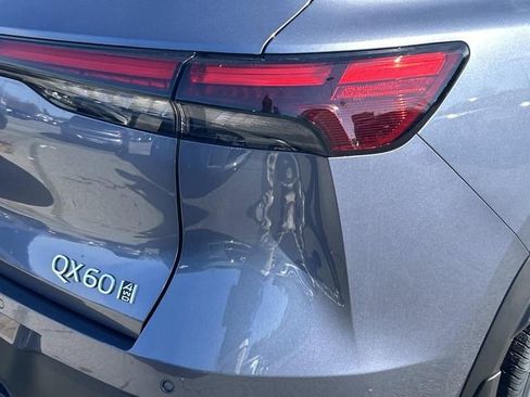 New 2026 INFINITI QX60 Luxe w/ Family Package AWD/4WD image 12