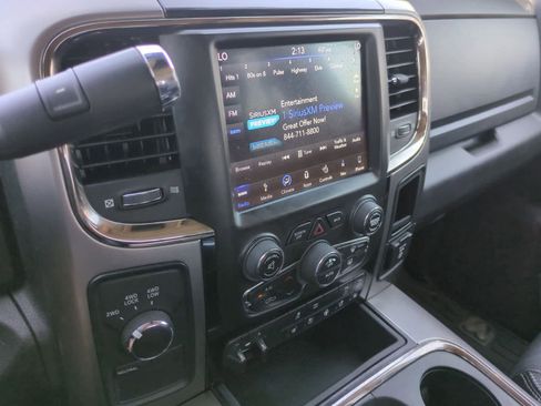 Used 2018 RAM 2500 Laramie w/ Sport Appearance Group AWD/4WD image 28