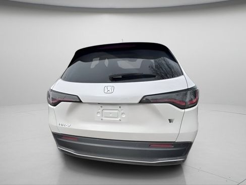 Used 2024 Honda HR-V EX-L image 2