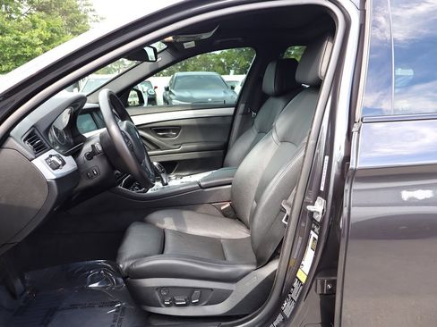 Used 2013 BMW 550i xDrive Sedan AWD/4WD image 14