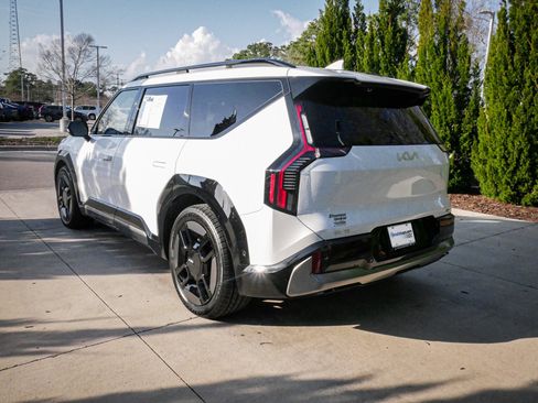 Used 2024 Kia EV9 GT-Line image 8