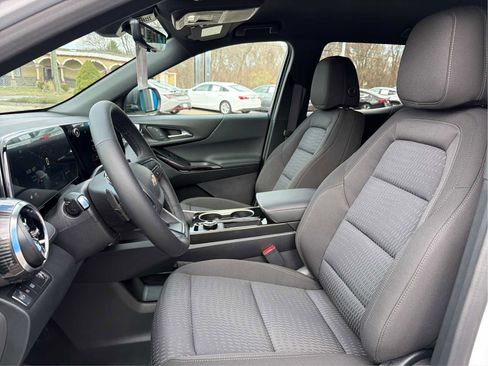 New 2026 Chevrolet Equinox LT image 10