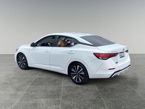 Used 2023 Nissan Sentra SV w/ SV Premium Package FWD image 3