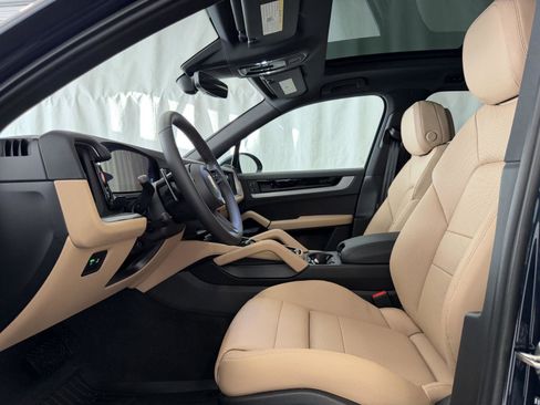 New 2026 Porsche Cayenne image 5