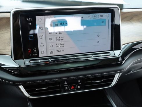 New 2026 Volkswagen Atlas SE image 25