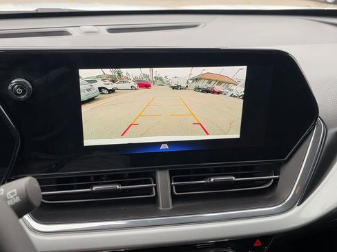 Used 2026 Chevrolet Trax LT image 27