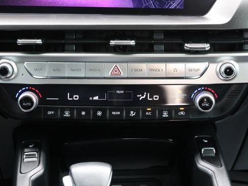 Used 2023 Kia Telluride S AWD/4WD image 21