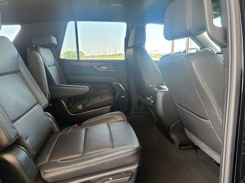 Used 2025 GMC Yukon Denali RWD image 18