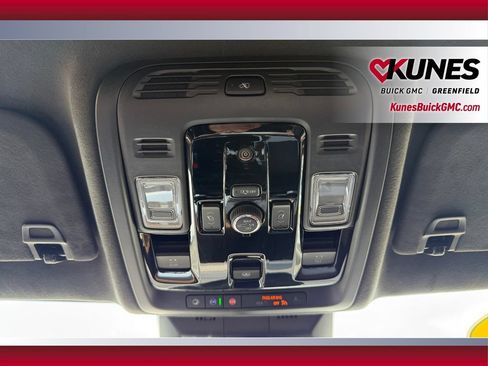 Used 2025 Cadillac Escalade Sport Platinum w/ LPO, Floor Liner Package AWD/4WD image 36