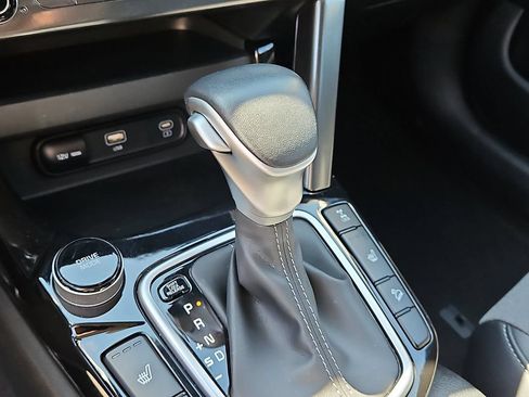 Certified 2024 Kia Seltos S AWD/4WD image 15