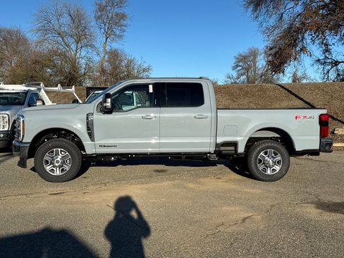 New 2026 Ford F350 Lariat w/ FX4 Off-Road Package image 6