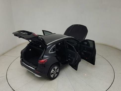 Used 2025 Mercedes-Benz GLA 250 image 35