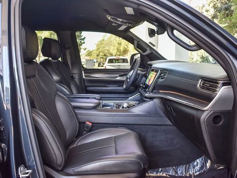 Used 2022 Jeep Wagoneer Series II image 15