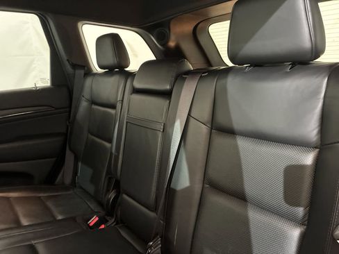Used 2019 Jeep Grand Cherokee High Altitude AWD/4WD image 9