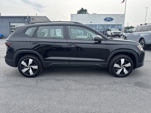Used 2025 Volkswagen Taos S AWD/4WD image 2