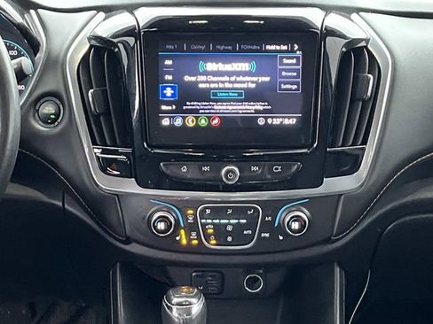 Used 2020 Chevrolet Traverse RS image 15