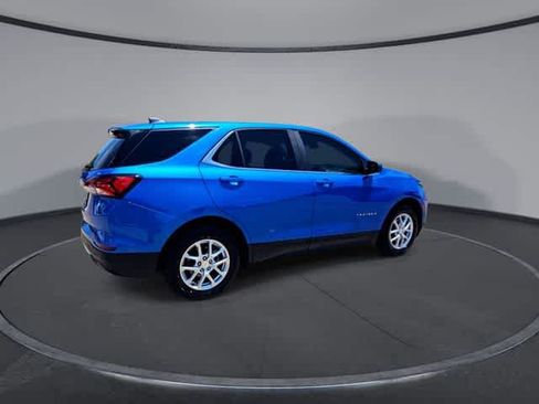 Used 2024 Chevrolet Equinox LT w/ Driver Convenience Package AWD/4WD image 8