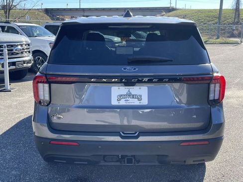 New 2026 Ford Explorer Active image 4