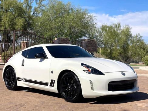 Used 2019 Nissan 370Z Coupe w/ Z34 Heritage Edition - White image 1
