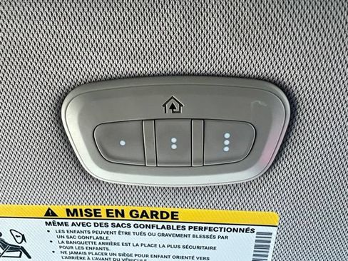 Certified 2017 Chrysler Pacifica Touring-L FWD image 31