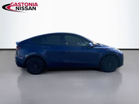 Used 2020 Tesla Model Y Long Range image 10