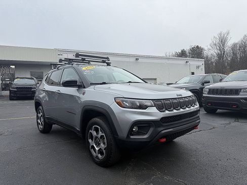 Used 2022 Jeep Compass Trailhawk w/ Trailhawk Convenience Group image 23