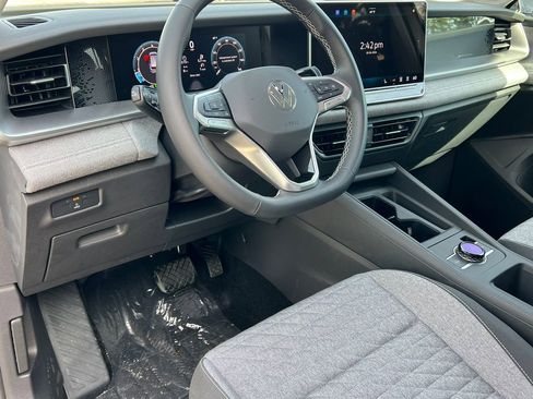 New 2026 Volkswagen Tiguan S AWD/4WD image 14